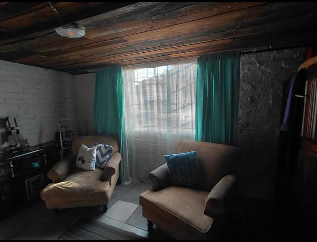 5 BEDROOM FREEHOLD FOR SALE IN ELANDSRAND